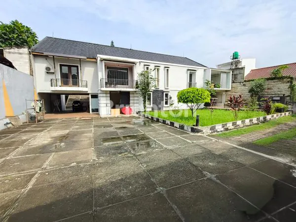 image RUMAH MEWAH 2 LANTAI LT 1100M² DI LAGUNA DEPOK (1)