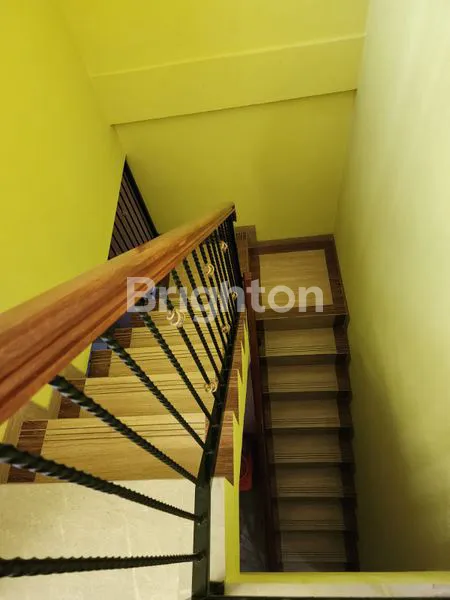 image RUMAH 2 LANTAI SIAP HUNI DI CLUSTER MEKARSARI (6)