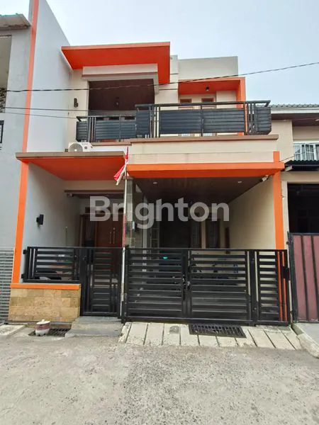 image RUMAH 2 LANTAI SIAP HUNI DI CLUSTER MEKARSARI (1)