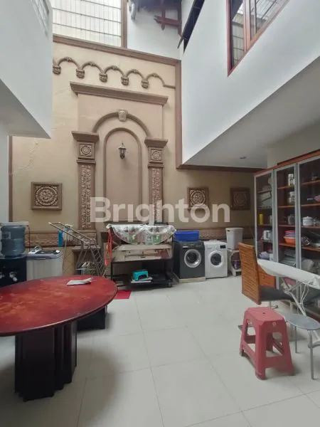 image RUMAH 2 LANTAI DI DARMO PERMAI SURABAYA, SIAP HUNI! (5)