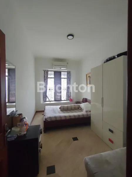 image RUMAH 2 LANTAI DI DARMO PERMAI SURABAYA, SIAP HUNI! (6)