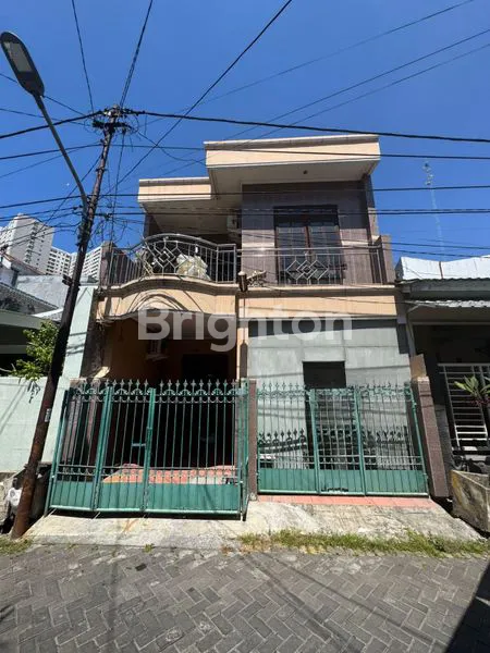 image RUMAH 2 LANTAI SIAP HUNI DI SIMPANG DARMO PERMAI SELATAN (1)