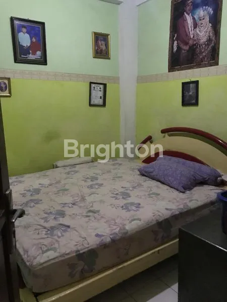 image RUMAH 2 LANTAI SIAP HUNI DI SIMPANG DARMO PERMAI SELATAN (8)