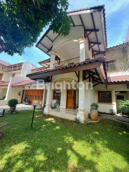 image RUMAH MEWAH SEMI FURNISHED STRATEGIS KAWASAN ELITE CIPETE JAKARTA SELATAN (1)