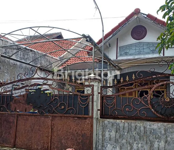 image RUMAH BU TENGAH KOTA SIDOARJO (1)