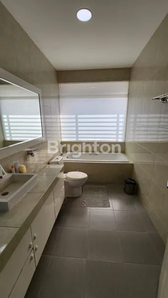 image DIJUAL RUMAH ISTIMEWA TINGGAL BAWA KOPER (3)