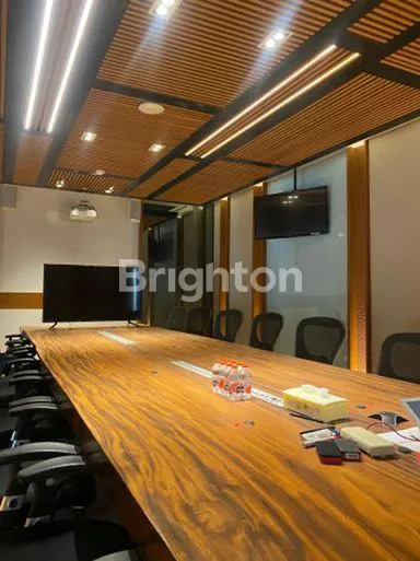 image *GEDUNG 5 LANTAI PUSAT KOTA SURABAYA* *JALAN EMBONG KENONGO* _1 MENIT KE JL PANGLIMA SUDIRMAN_  (4)