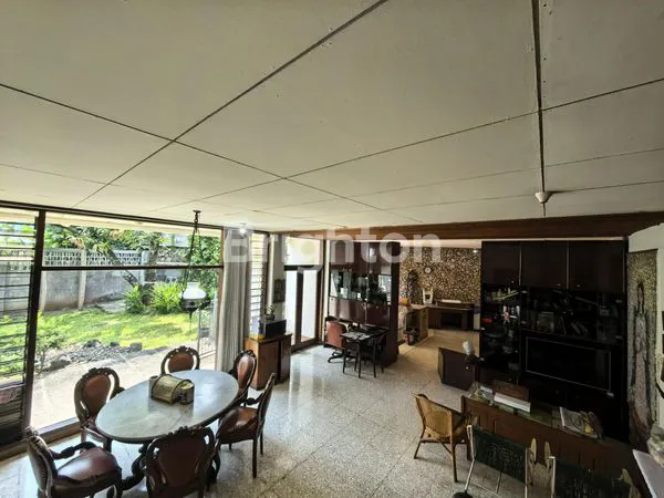 image RUMAH DI JALAN KAWI SEMARANG (8)