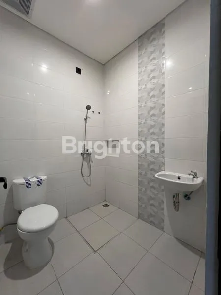 image RUMAH GRESS SURABAYA BARAT, LT 76 LB 78, ROW JALAN 3 MOBIL (3)