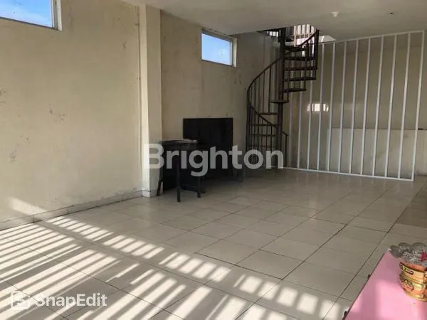 image RUKO 3,5 LANTAI STRATEGIS DI BYPASS SANUR (3)