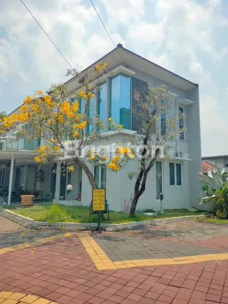 image HUNIAN STRATEGIS DEKAT MANAHAN & TOL (1)