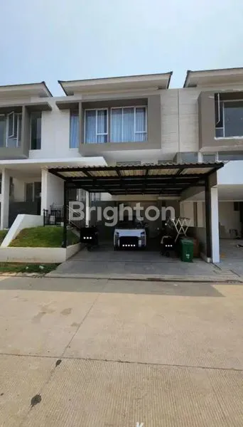 image RUMAH MEWAH 3 LANTAI DI CITRA 8 (1)