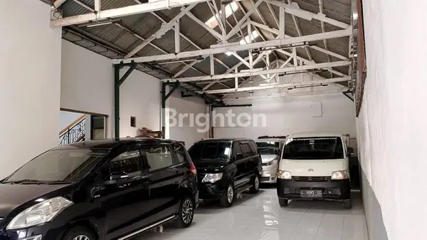 image RAYA KERTAJAYA EX SHOWROOM COCOK KANTOR / BANK STRATEGIS TENGAH KOTA  (3)