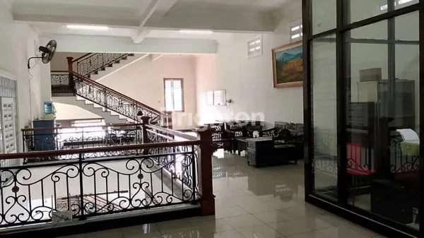 image RAYA KERTAJAYA EX SHOWROOM COCOK KANTOR / BANK STRATEGIS TENGAH KOTA  (6)