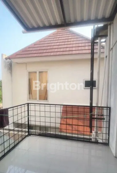 image [DIJUAL] RUMAH DI SERPONG 2 LANTAI FURNISH SIAP HUNI, LOKASI STRATEGIS DEKAT STASIUN & RS (5)