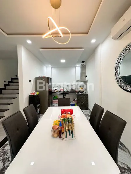 image RUMAH MEWAH 3 KT DI CITY SUITES (4)