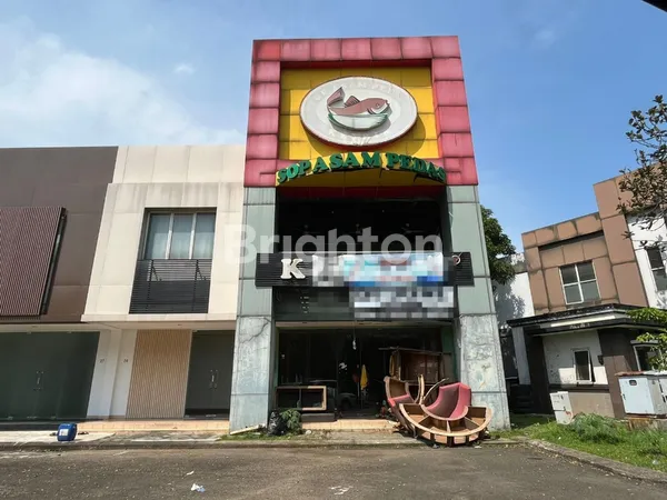 RUKO 3 LANTAI AKSES JALAN LEBAR DAN STRATEGIS DI ALAM SUTERA TANGERANG SELATAN