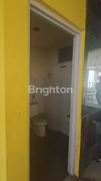 image RUKO 3 LANTAI AKSES JALAN LEBAR DAN STRATEGIS DI ALAM SUTERA TANGERANG SELATAN (6)