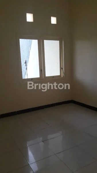 image BARU SELESAI DIRENOVASI DAN SIAP HUNI (4)