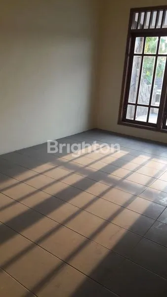 image BARU SELESAI DIRENOVASI DAN SIAP HUNI (6)