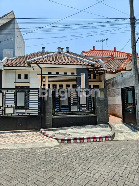 image RUMAH SIAP HUNI DAN BERSIH 1.5 LANTAI DAERAH JANTI MALANG  (1)