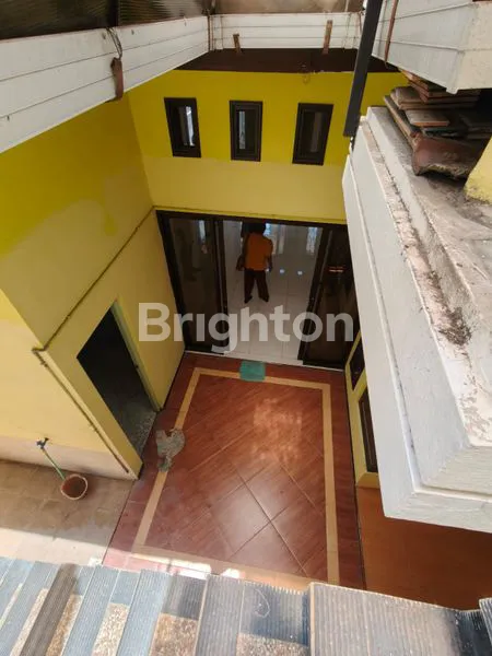 image RUMAH SIAP HUNI DAN BERSIH 1.5 LANTAI DAERAH JANTI MALANG  (7)