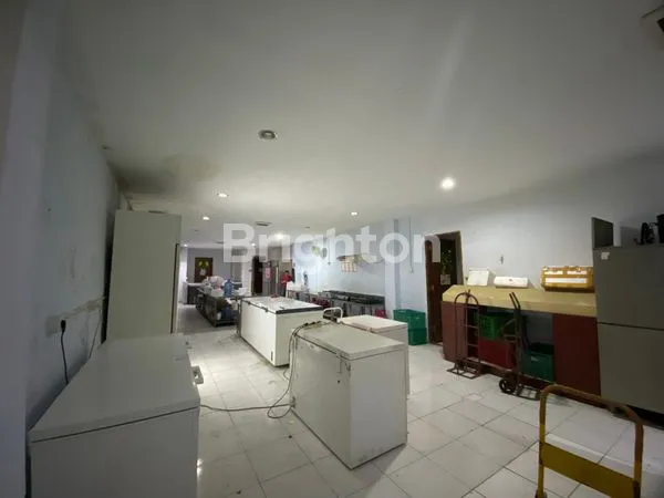 image RUANG USAHA DEKAT KAMPUS DAN BALAIKOTA (3)