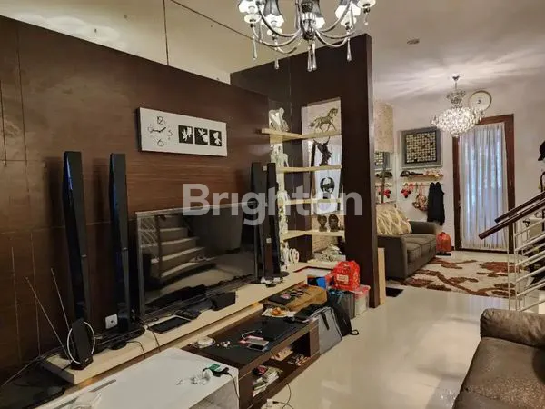 image RUMAH THE HAMPTON PANTAI MENTARI FULL INTERIOR  (5)