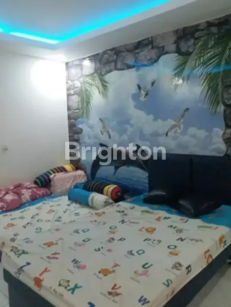 image RUMAH CLASSIC 3 LANTAI FULL FURNISHED DUTA MAS JELAMBAR JAKARTA BARAT (2)