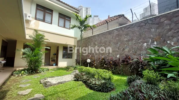 image RUMAH 2 LANTAI MINIMALIS SURABAYA BARAT VILLA BUKIT INDAH PAKUWON DEKAT PTC CITRALAND UNESA SPAZIO DARMO GOLF (3)