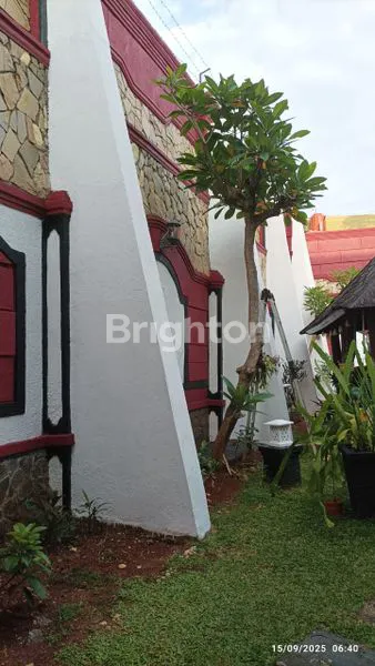 image DIJUAL RUMAH MEWAH DI PESONA KHAYANGAN DEPOK  LOKASI PREMIUM. (3)
