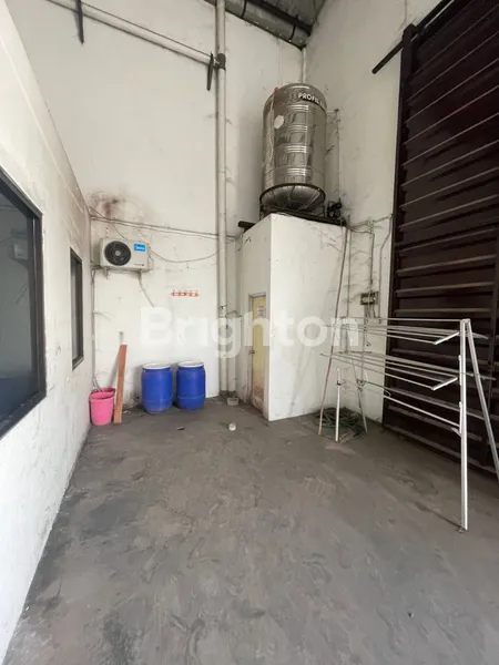 image PERGUDANGAN LOKASI STRATEGIS KAWASAN INDUSTRI AKSES SANGAT MUDAH DRIYOREJO GRESIK (7)