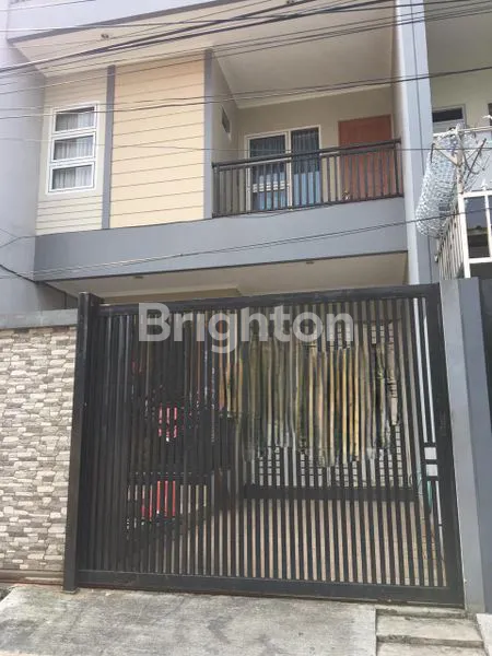 image RUMAH MINIMALIS DI DURI KEPA GREEN VILLE TANJUNG DUREN TIMUR JAKARTA BARAT (1)