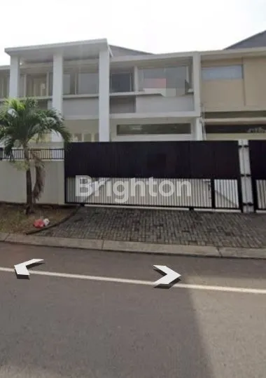 image RUMAH BESAR DI KOTA WISATA CIBUBUR (1)