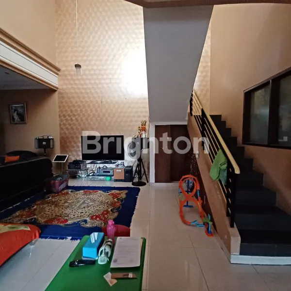 image RUMAH SIAP HUNI 2 LANTAI LEGENDA WISATA CIBUBUR BOGOR (5)