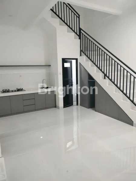 image RUMAH 3 LANTAI MODERN DI PESONA LINE 14 RESIDENCE – LOKASI STRATEGIS DEKAT AEON MALL & LIPPO KEMANG, JATI PADANG JAKARTA SELATAN (5)