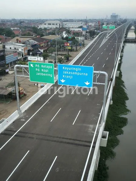 image RUMAH CLUSTER LOKASI STRATEGIS DEKAT LRT DI JATIBENING (8)