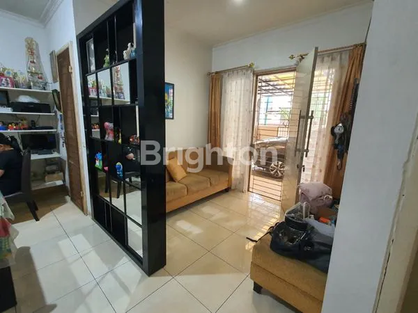 image RUMAH MEWAH 4 KT DI KEMBANGAN, DEKAT LIPPO MALL (1)