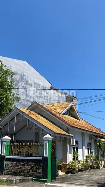 RUMAH DI BAU BAU BUTON