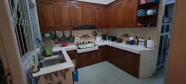 image JUAL RUMAH SANGAT LUAS, NYAMAN, TERAWAT DAN STRATEGIS DI YASMIN (4)