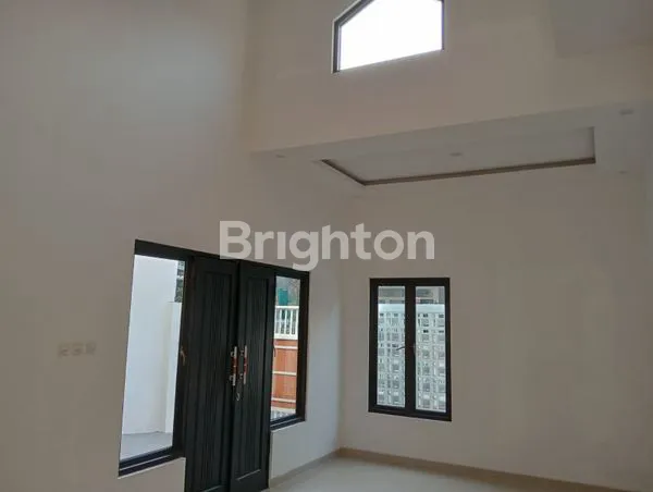 image RUMAH 1 LANTAI DI GRIYA BENOWO INDAH, SIAP HUNI! (3)