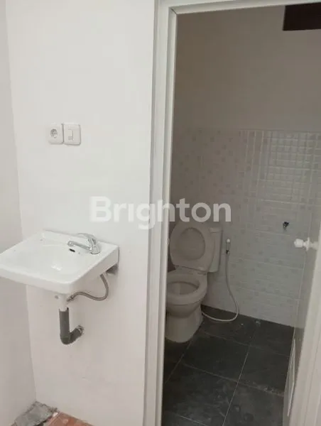 image RUMAH 1 LANTAI DI GRIYA BENOWO INDAH, SIAP HUNI! (7)