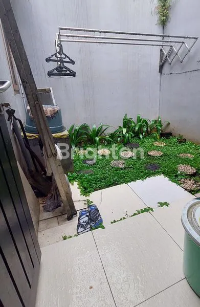 image RUMAH CLASTER DUA LANTAI SIAP HUNI (6)