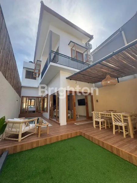 image MODERN 3-BEDROOM VILLA JUST STEPS FROM SANUR BEACH (121V) (8)
