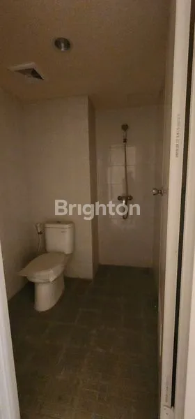 image DIJUAL APARTEMEN MY TOWER LANTAI 8 TOWER B DI RAYA RUNGKUT INDUSTRI TENGGILIS MEJOYO SURABAYA, DEKAT RS ROYAL DAN DI AREA INDUSTRI SIER, LUAS 37,8 M² COCOK UNTUK INVESTASI PROPERTI, PPJB, VIEW POOL, SIAP HUNI! (8)