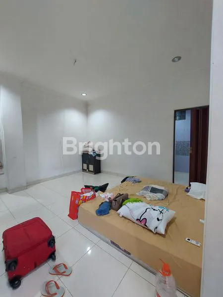 image DIJUAL RUKO 4 LANTAI JALAN PULAU KALIMANTAN SAMARINDA (5)