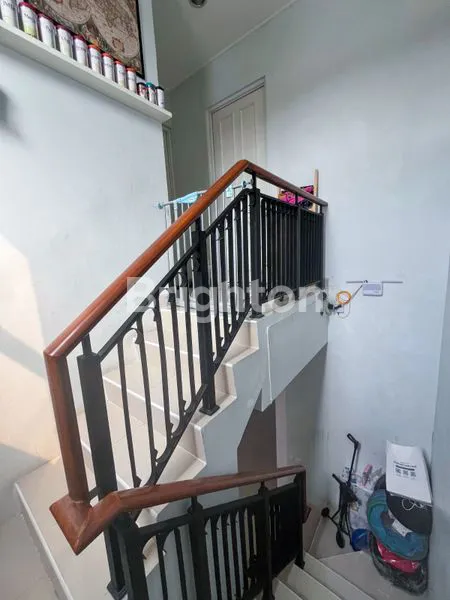 image RUMAH MEWAH 2 LANTAI SIAP HUNI DI CLUSTER VIOLA BANJAR WIJAYA TANGERANG (8)