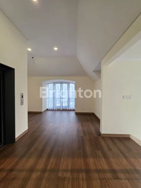 image RUMAH MEWAH LT 160 DI BELLEFONT EAST (6)