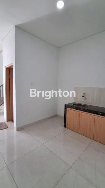 image HUNIAN BARU 2 LANTAI DEKAT EXIT TOL MALANG (2)