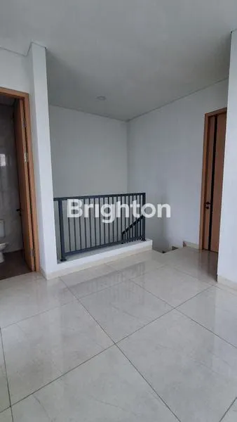 image HUNIAN BARU 2 LANTAI DEKAT EXIT TOL MALANG (7)